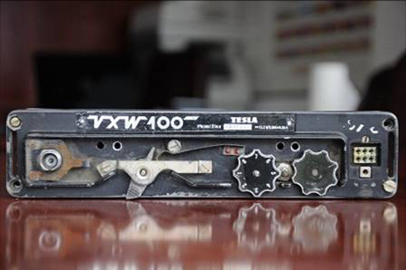 Staţie VXW100 Tesla